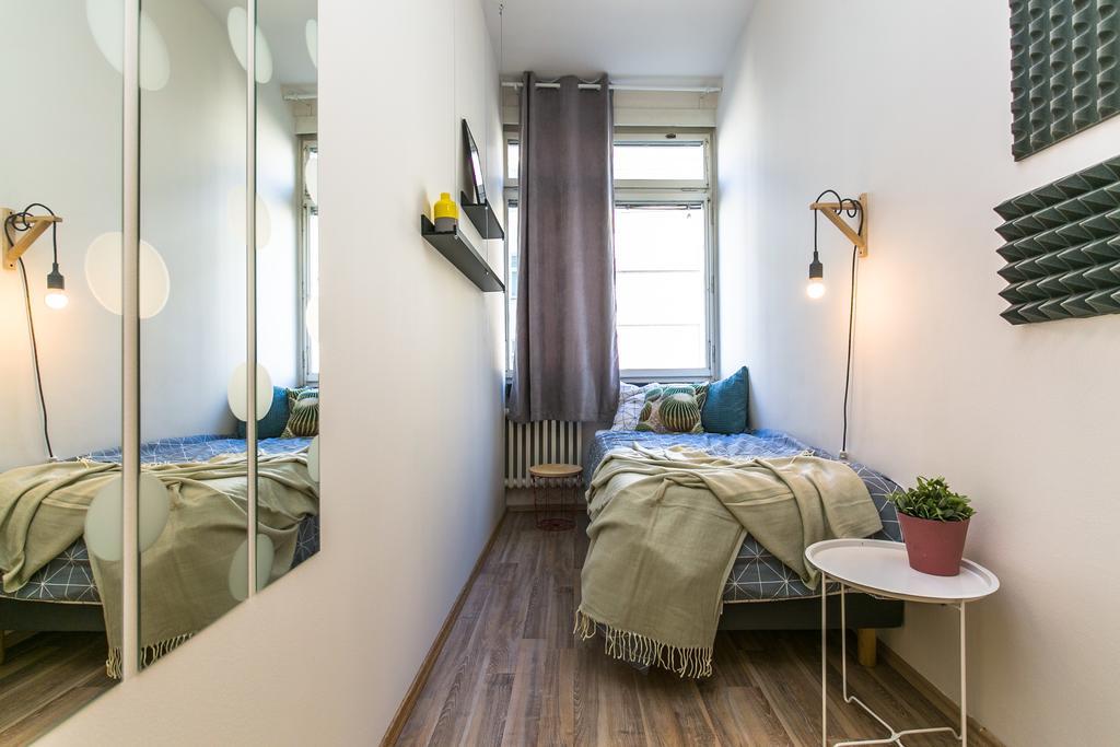 Apartments Ve Smeckach 27 Прага Экстерьер фото