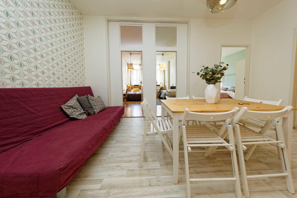 Apartments Ve Smeckach 27 Прага Экстерьер фото