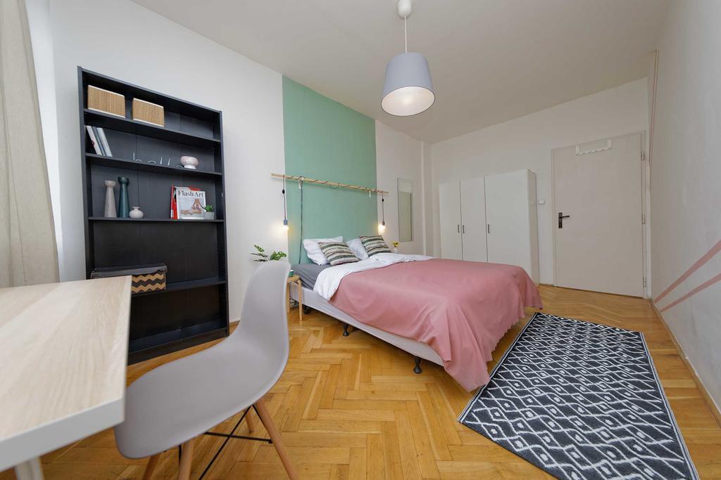 Apartments Ve Smeckach 27 Прага Экстерьер фото