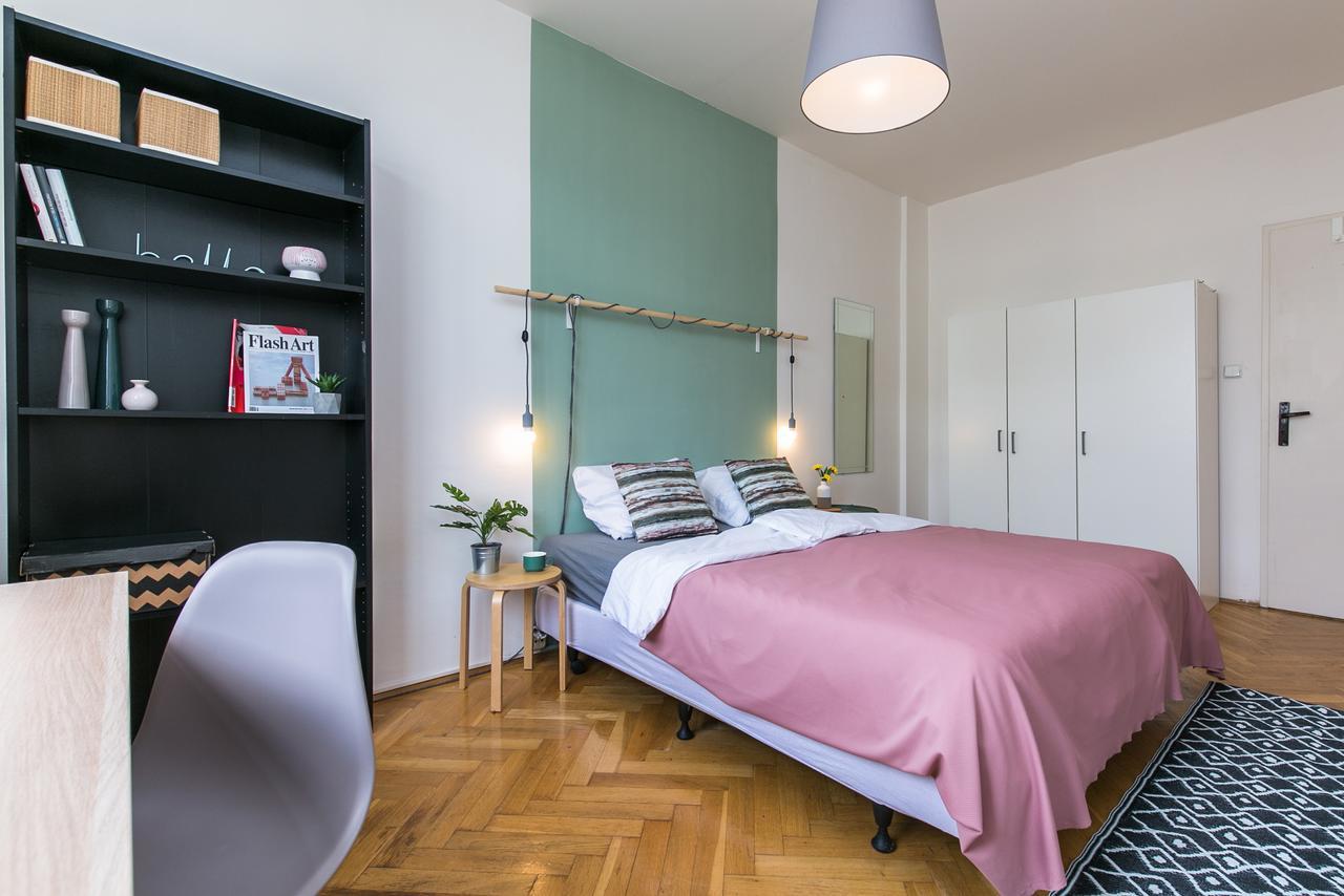 Apartments Ve Smeckach 27 Прага Экстерьер фото