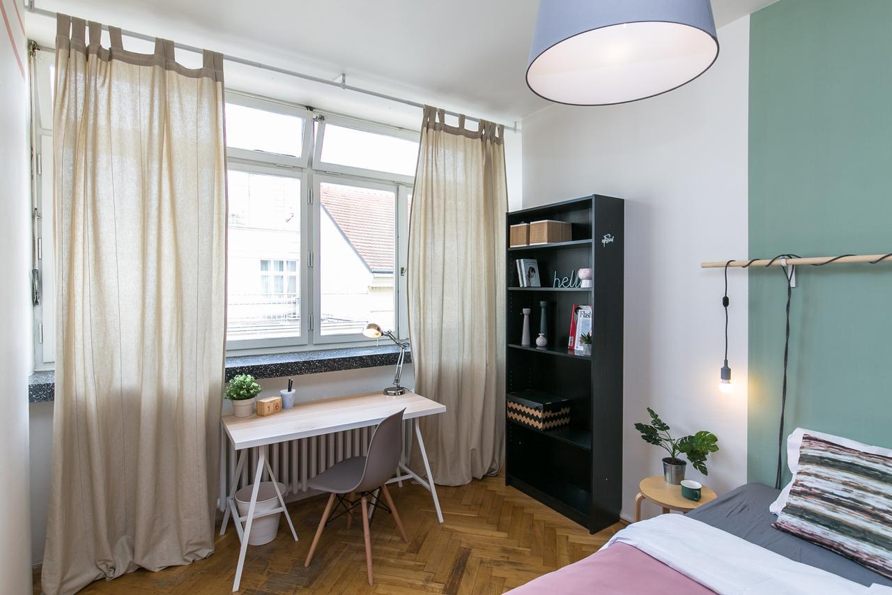 Apartments Ve Smeckach 27 Прага Экстерьер фото